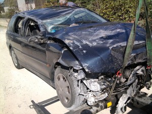 800px-Car_crash